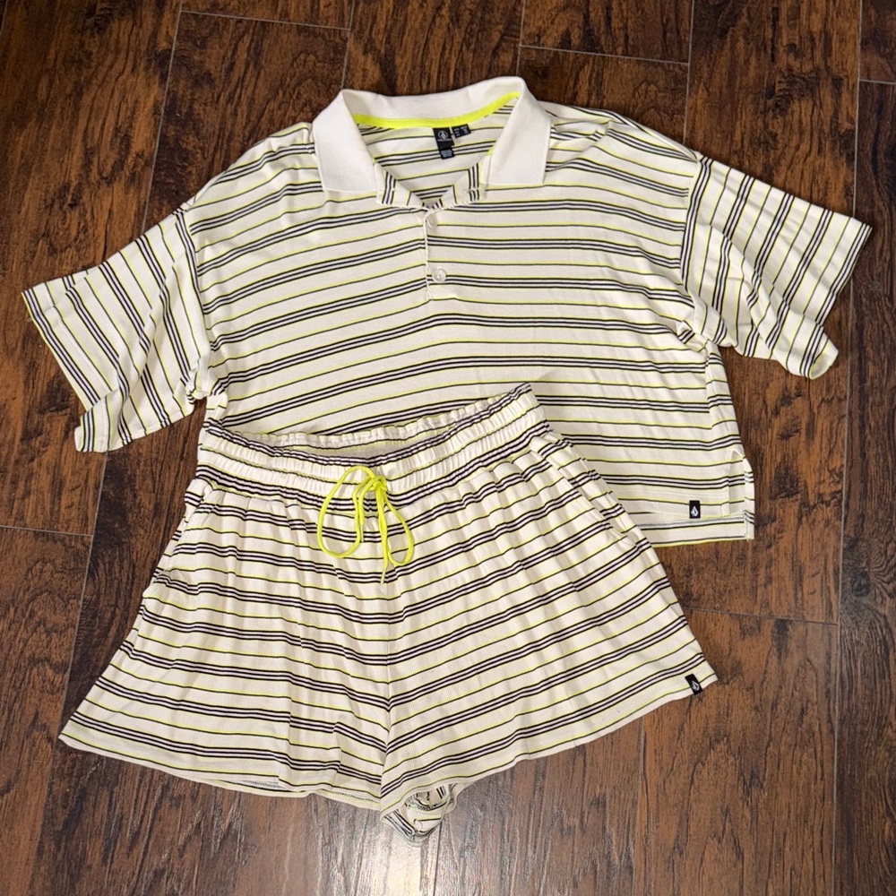 Volcom Polo Top & Shorts Set